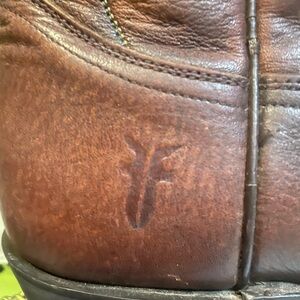 Frye Campus f973 leather cowgirl boots